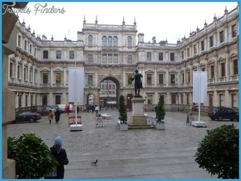 BURLINGTON HOUSE LONDON - TravelsFinders.Com