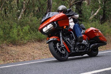 Harley-Davidson 131 Screamin' Eagle Road Glide Special (engine review) - Superbike Photos