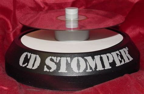 Avery CD Stomper CD/DVD Label Applicator Best Label