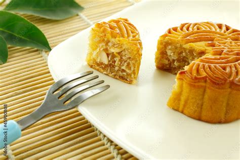 moon cake for chinese mid autumn festival Stock Photo | Adobe Stock