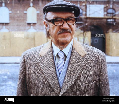 THE ROYAL TENENBAUMS 2001 Touchtstone film with Gene Hackman Stock Photo - Alamy