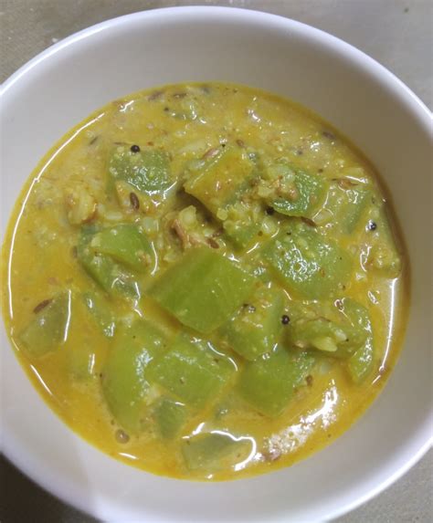 Simple Ridge Gourd Curry Recipe | Delishably