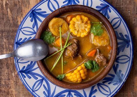 Sancocho colombiano (receta tradicional) - PequeRecetas