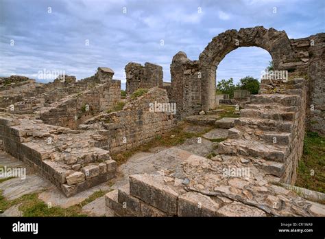 Roman remains at Salona, Solin, Croatia Stock Photo - Alamy