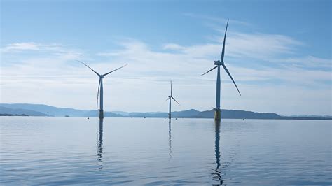 Europe’s Offshore Wind Growth Faces Hurdles: Supply Chain Gaps and ...