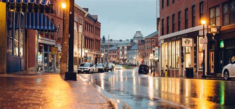 Downtown Portland, Maine : r/raining