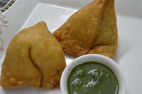 Punjabi Samosa - By Rahat Zaid - Recipe Masters