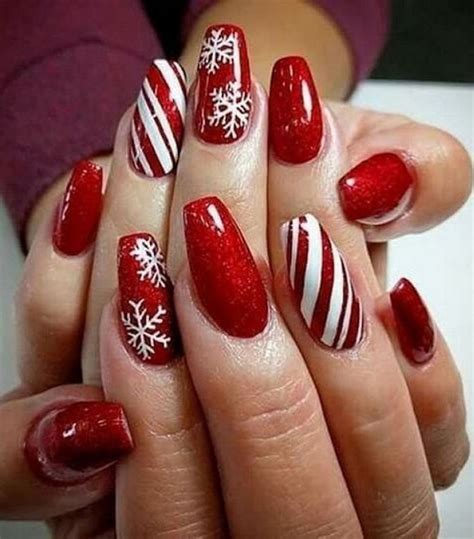 24 festive christmas nail art designs 20 > yunus.myhomifi.com | Cute christmas nails, Red ...