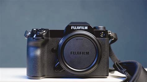 FUJIFILM GFX 100S Review