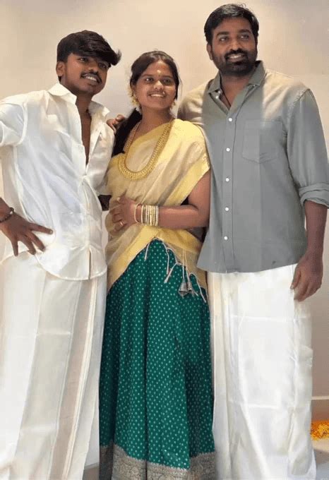 Rare Pic: Vijay Sethupathi poses with his Children