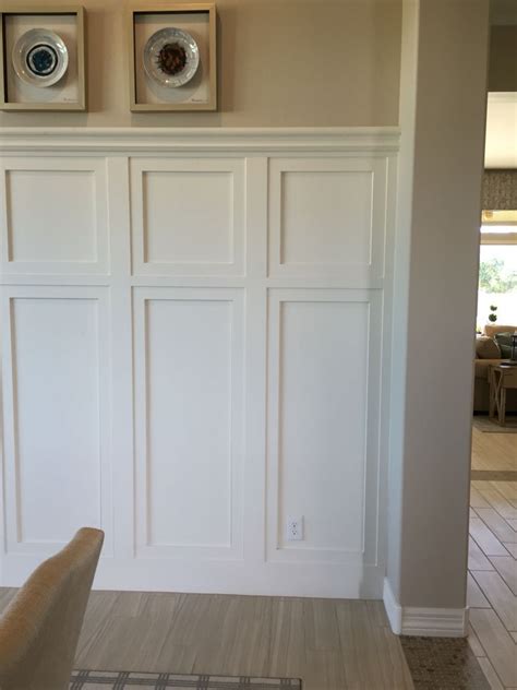 Wainscoting Panels - Designs and Styles for Every Room #wainscotingideasforhallway Rustic ...