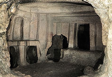 Malta Archaeology Periods - The Saflieni Period - The Hypogeum