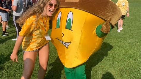 SUNY ESF's 'Oakie Acorn' reaches final round of 2023 SUNY Mascot Madness