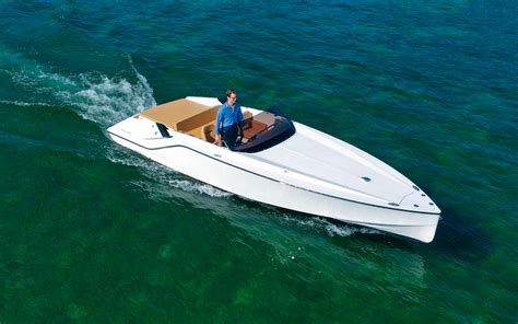 Complete Guide on the Latest Electric Boats: Your Concise Overview - Seamagazine