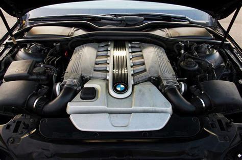 MUSCLE CAR COLLECTION : Bmw 760LI V12 Engine 2004