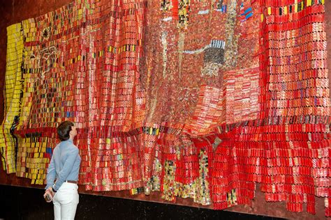 El Anatsui: Detsi - Efie Gallery