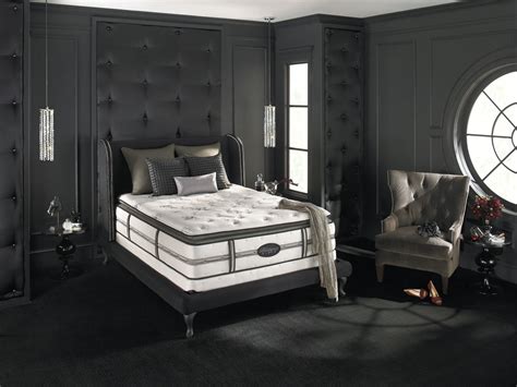 Simmons Beautyrest Black - Carmen Plush Firm Mattresses