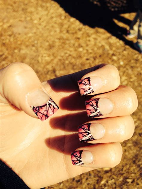 Muddy Girl camo nails ️ Muddy Girl Camo Nails, Pink Camo Nails, Camo Nail Art, Camouflage Nails ...