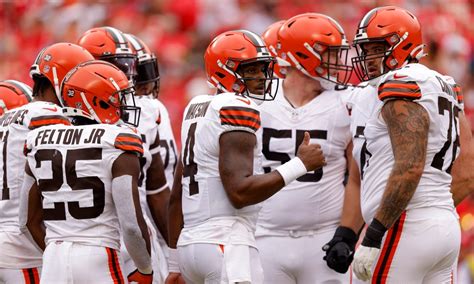 Browns vs. Colts: Who has the better uniform look in this game?