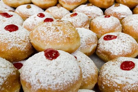 Sufganiyot | Charoset recipe, Passover recipes, Stick of butter