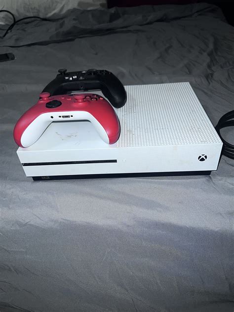 XBOX ONE S WHITE 1TB for Sale in Mesa, AZ - OfferUp