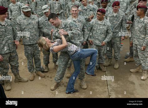 Dec. 8, 2012 - New York, New York, U.S. - Fort Bragg North Carolina .U.S. Army Paratroopers and ...