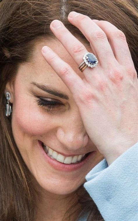 Put a Ring on It: The Best Celebrity Engagement Rings of All Times | Page 7 of 53 | Constative.com