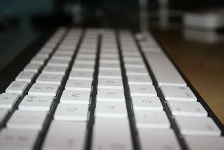 Apple Keyboard | Bluetooth Wireless Apple Keyboard | DeclanTM | Flickr