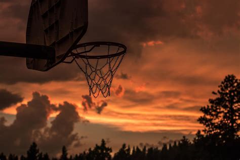 The Benefits of Playing Basketball » The MALESTROM