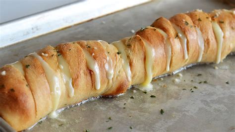 Pillsbury Pull Apart Garlic Bread Recipe | Deporecipe.co