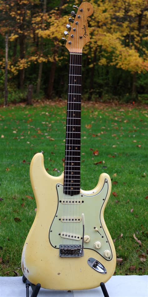 1964 Fender Stratocaster | Garys Classic Guitars & Vintage Guitars LLC