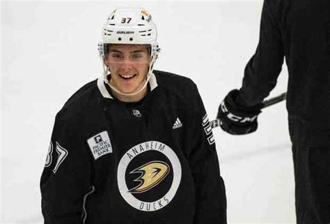 Ducks' No. 2 pick Leo Carlsson showing his stuff at development camp