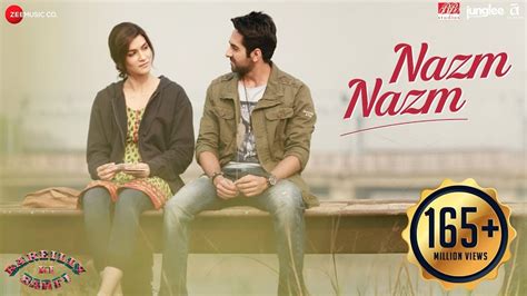 NAZM NAZM LYRICS नज़्म नज़्म - Bareilly Ki Barfi - Arko | LyricsBogie