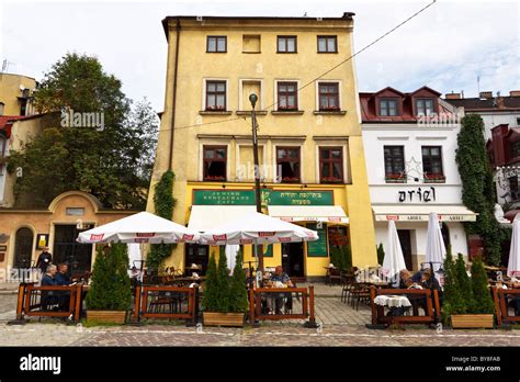 Outdoor restaurants in the Jewish district Kazimierz in Krakow, Poland Stock Photo - Alamy