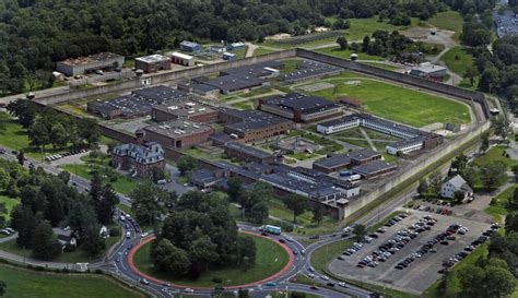 Mass. will close its oldest men's prison, MCI-Concord, by summer | WBUR News