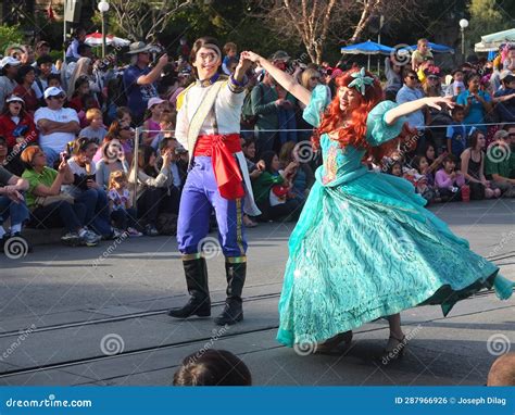 DISNEYLAND ANAHEIM CALIFORNIA - Feb 12, 2012: Disney Parade Editorial Photo - Image of event ...