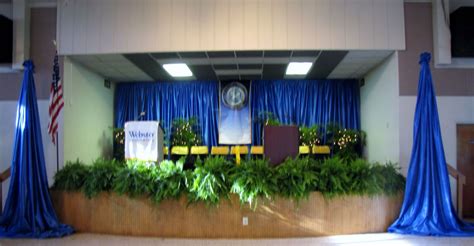 Graduation Stage | Stage decorations, Graduation decorations, Graduation flowers