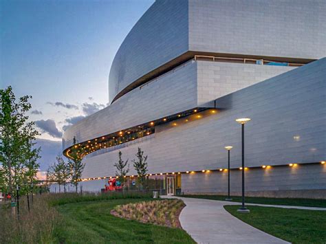 Hancher AuditoriumIowa City, IA • NEO Architectural Lighting