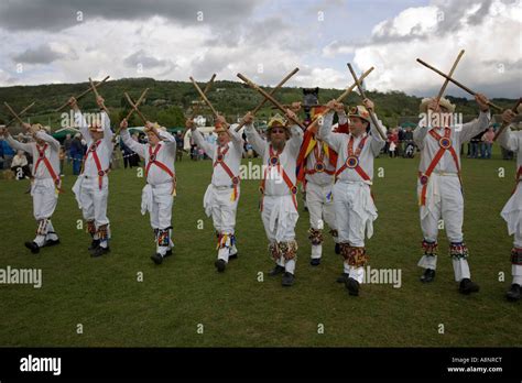 Gloucestershire Morris Men stick dancing on May Day 2007 at Woodmancote ...