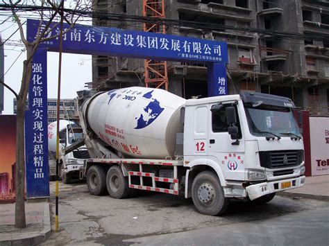 Cement Truck Free Stock Photo - Public Domain Pictures