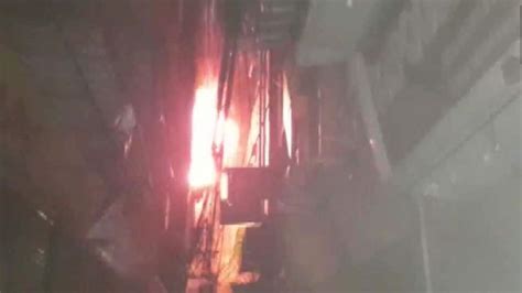 Massive fire breaks out at Gandhi Nagar cloth market in North Delhi, 30 fire tenders at the spot ...