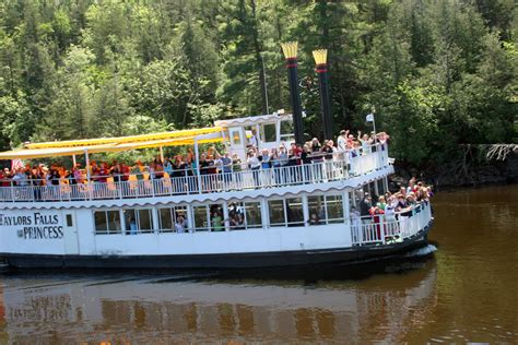 Taylors Falls Scenic Boat Tours | Explore Minnesota