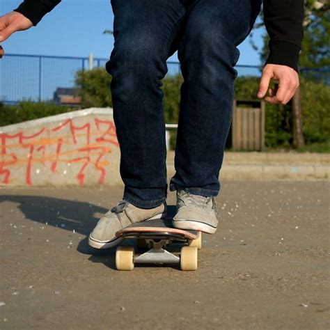 How to do the original kickflip - no ollie necessary! - Freestyle Tricktips