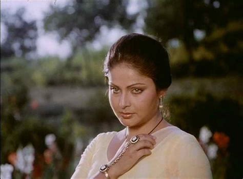 Rakhee Gulzar Height and Weight | Celebrity Weight | Page 3