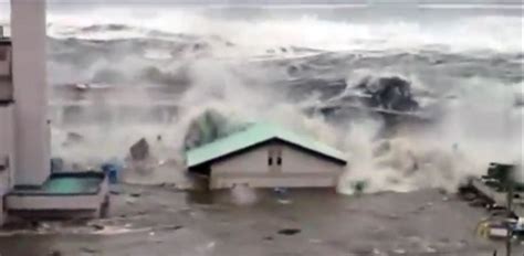 🌊 Vidéos impressionnantes du tsunami du 11 mars 2011 au Japon