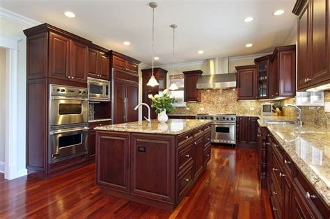 20 Stunning Kitchen Design Ideas With Mahogany Cabinets