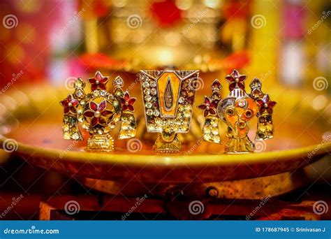 Lord Vishu Balaji Chakra Symbol - Shanku Chakra Namam Lord Vishnu ...