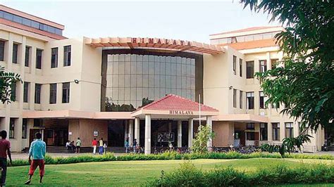 IIT-M expels beef vigilante from hostel for 6 months