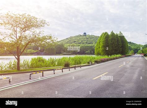 The taihu lake scenic area surrounding scenery Stock Photo - Alamy