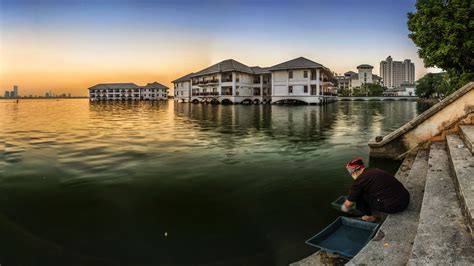 Sunset in West lake - Hanoi